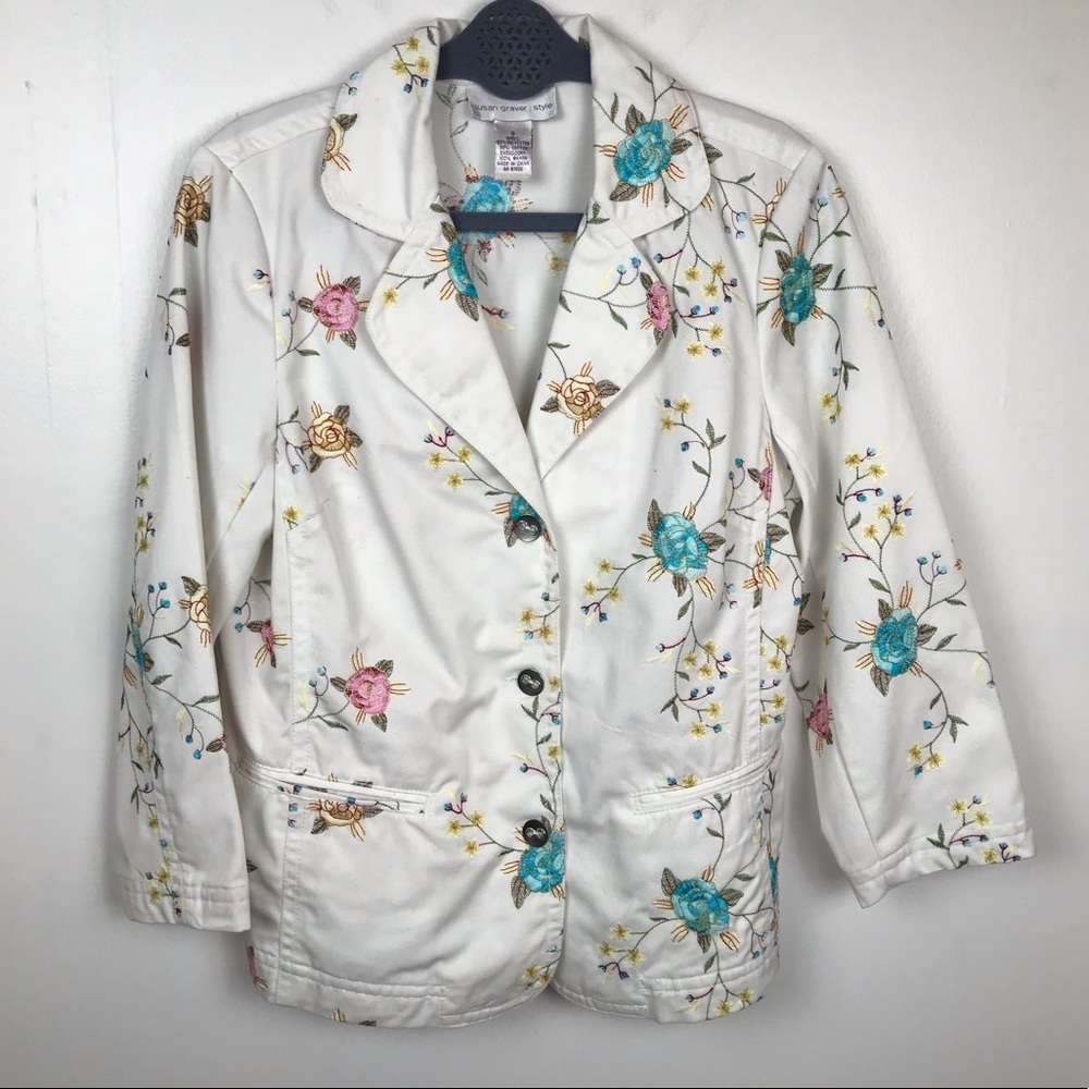 Susan Graver Style Blazer Embroidered Floral Small front pockets 3 button up